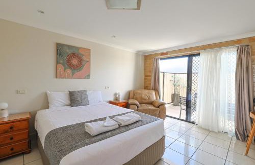 Emerald Hotel | Emerald Central Palms Motel