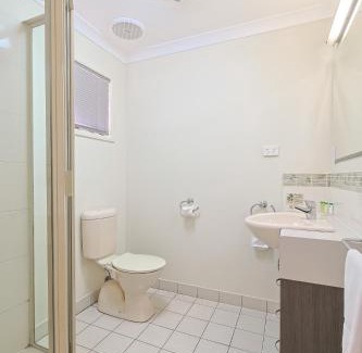 Emerald Hotel | Emerald Central Palms Motel