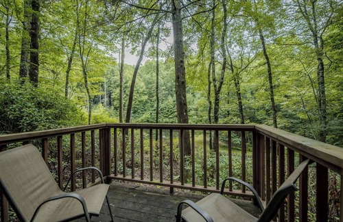 Cedar Mountain Cabin | Emerald Lake Cabin- Lakefront - Hikes - MTB Trails - Couples