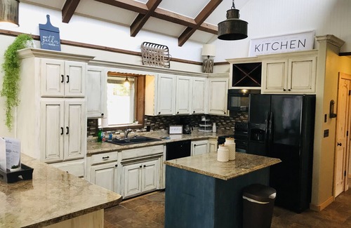 Paradise Hill House | Emilia’s place on Paradise Hill, Tenkiller Lake