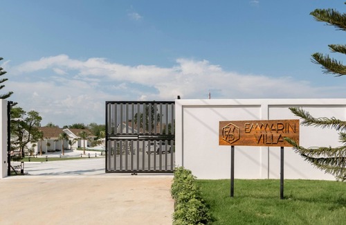 Huai Yai Villa | Emmarin Villa Pattaya