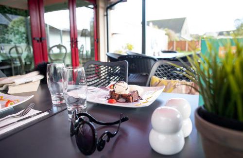 Clonakilty Hotel | Emmet Hotel