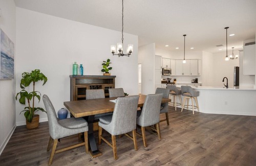 Sumter County House | Emmit Stylish Retreat (Oak Hollow)