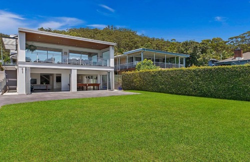 Daleys Point House | EMPIRE - A MAJESTIC HOME ON ABSOLUTE DEEP WATERFRONT