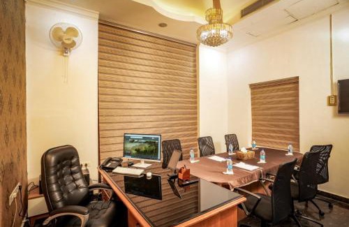 Chengannur Hotel | Empire Residency