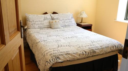 Emyvale Apartment | Emy Lake Apartment - near Castle Leslie, Glaslough