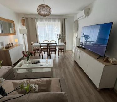 Sainte-Marguerite Apartment | En face du vélodrome