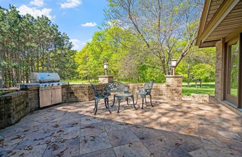 Sauk Rapids Villa | Enchanted Pines