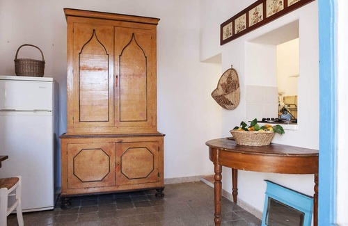 Marsala Villa | Enchanting 19th century Baglio with garden 15 meters from the sea Baglio Paola 1