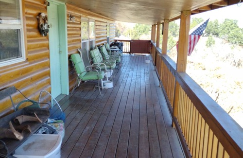 Duchesne County Cabin | Enchanting cabin with WiFi in Tabiona - 3 bedrooms