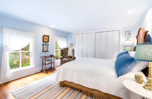 Harpers Ferry House | Enchanting Cottage, walk to Downtown Harpers Ferry