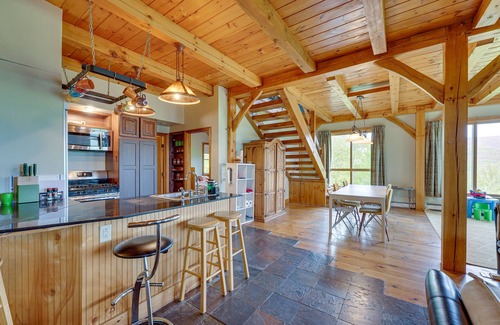 East Dorset House | Enchanting Dorset Mountain Home w/Stunning Views!