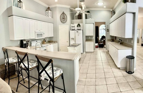 Wimauma House | Enchanting Nature Bungalow: Spacious Ecofriendly Home, Wildlife Abounds, 3 acres