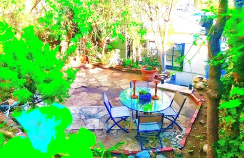 Hollywood Hills West House | Enchanting West Hollywood Hills Oasis+Views+Outdoor Living Room+Garage+Sleeps 6