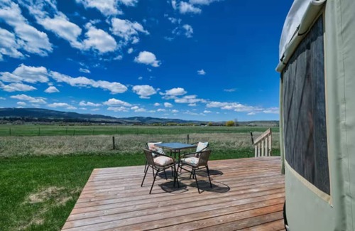 Swan Valley Apartment | Enchanting yurt in secluded mountain view setting