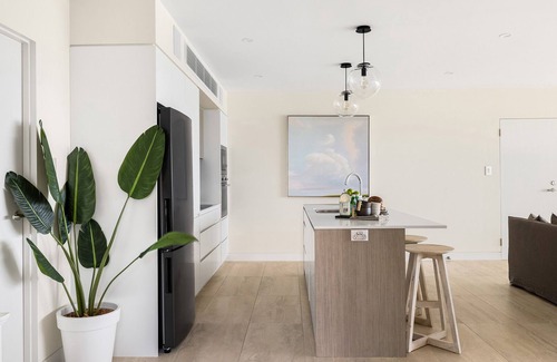Soldiers Point House | Encore Five Nine - Luxurious Absolute Beach-front Apartment