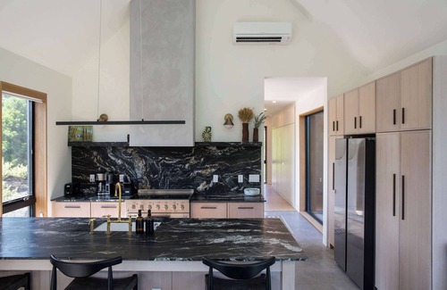 Hobart House | Endless Meadow House: Sweeping Views | Scandi