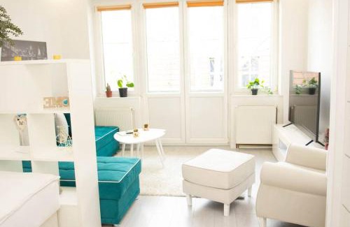 Old Town Apartment | Engadin Sunny Studio - Central Location