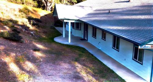 Mariposa Bed & Breakfast | Engvadonia Yosemite B and B