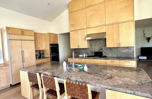 Hailey House | Enjoy 120 acres in Sun Valley with unparalleled views of Baldy and beyond