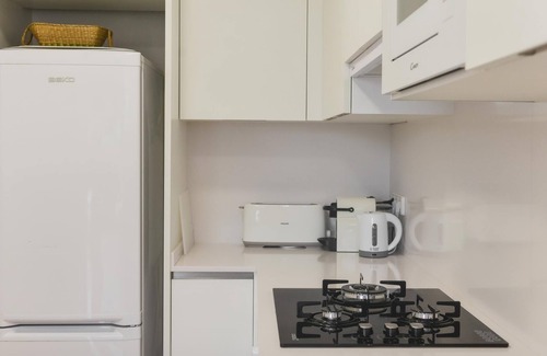 Platja d'Aro Apartment | Enjoy a Comfortable and Relaxing Stay in This Bright Apartment with Private Garden