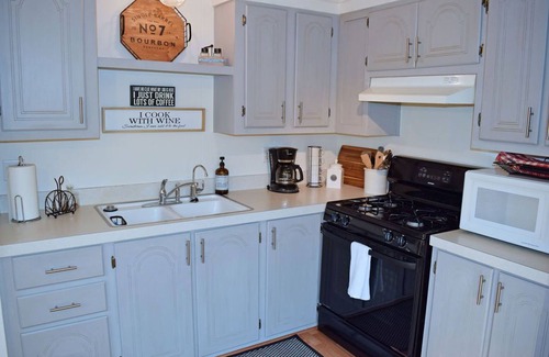 Goleta Cottage | Enjoy A Spectacular Sunset!