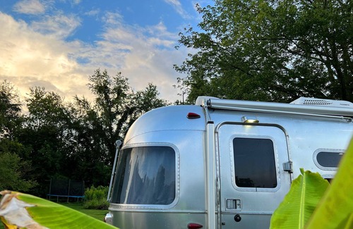 Bellbrook House | Enjoy a tranquil stay in our iconic, but thoroughly modern Airstream.