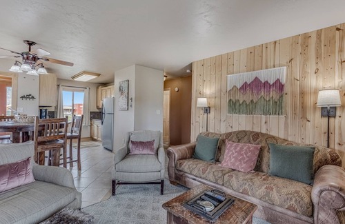 Clark Cabin | Enjoy local fishing, hunting, hiking, and snow sports!