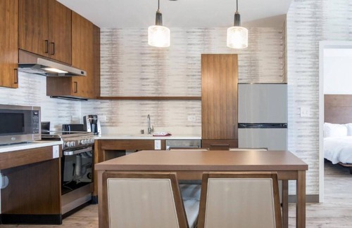 Alviso House | Enjoy our extended-stay room in San Jose, CA