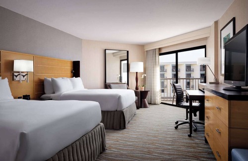 South Redondo Hotel | Enjoy Sun & Sightseeing! 3 Relaxing Units with Private Balcony! Pet-friendly