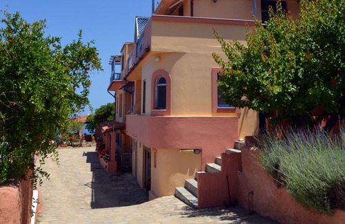 Karlovassi Apartment | Enjoy Sunrises and Sunsets from this Cozy Studio