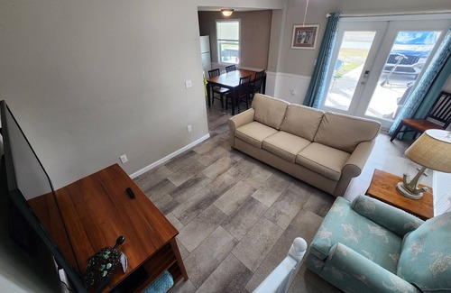 Port St. Joe Apartment | Enjoy the beach WITHOUT spending a FORTUNE!