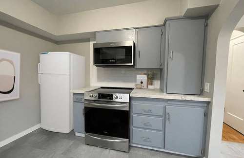 Roseway House | Enjoy the comfort of this four bedroom home in NE Portland/Roseway Neighborhood!
