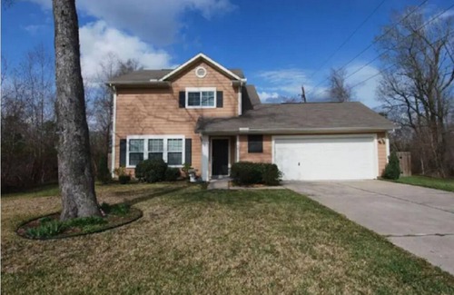 Crosby House | Enjoy Vacation in a Quiet Area w/Huge Backyard!