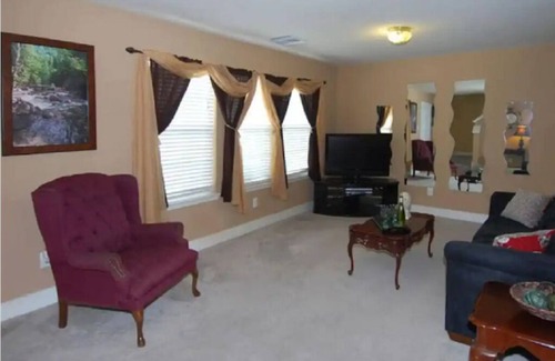 Crosby House | Enjoy Vacation in a Quiet Area w/Huge Backyard!