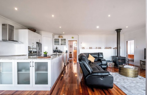 Swansea House | Ensorcelled