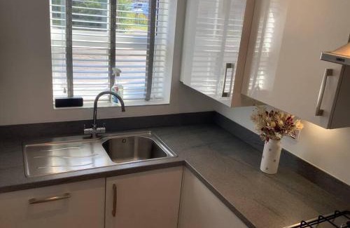 Tamworth House | Entire 2 bedroom house in Tamworth