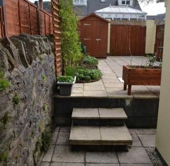 Caerphilly Apartment | Entire 3 bedroom house near Caerphilly station