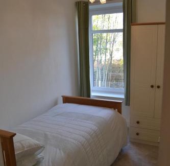 Caerphilly Apartment | Entire 3 bedroom house near Caerphilly station