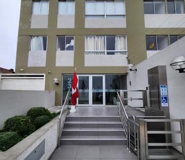 La Perla Apartment | Entire Apartment 20 min from airport - Cozy and Secure