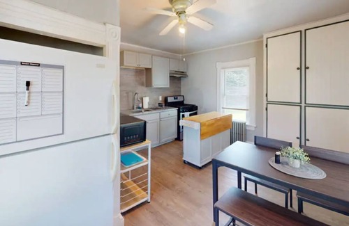Clayton Apartment | Entire Apartment w/private entrance, deck, parking and walkable living