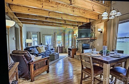 Maggie Valley House | Entire cabin in Maggie Valley