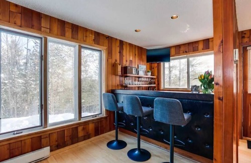 Kimberley Ski Chalet | Entire Chalet - Hot tub -Sauna - 25 mins to Blue Mountain