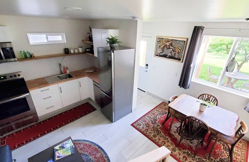 Kaslo Cottage | Entire Guest House in Central location