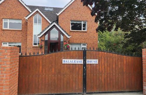 Donabate House | Entire Home 10 min from Dublin Airport