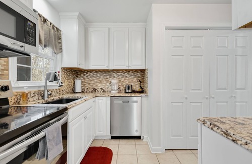 Midlothian House | Entire Home - Close to everything.