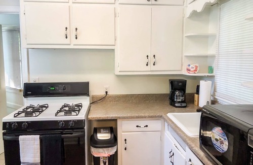 Jefferson Park House | Entire House 2 Bedroom Near ATL airport