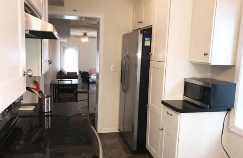 Upper Fells Point House | Entire House by the Fells Point, JHU.