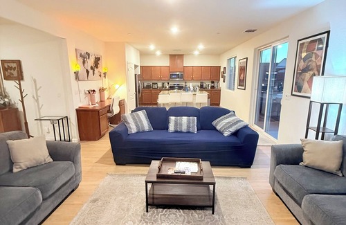 Rio Vista House | Entire Luxury 4 br House Near River with Hot Tub