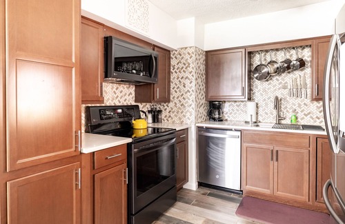 Fairview Park Apartment | Entire Two-Bedroom Full Bath Full Kitchen Apt with parking @ Georgetown Villas!